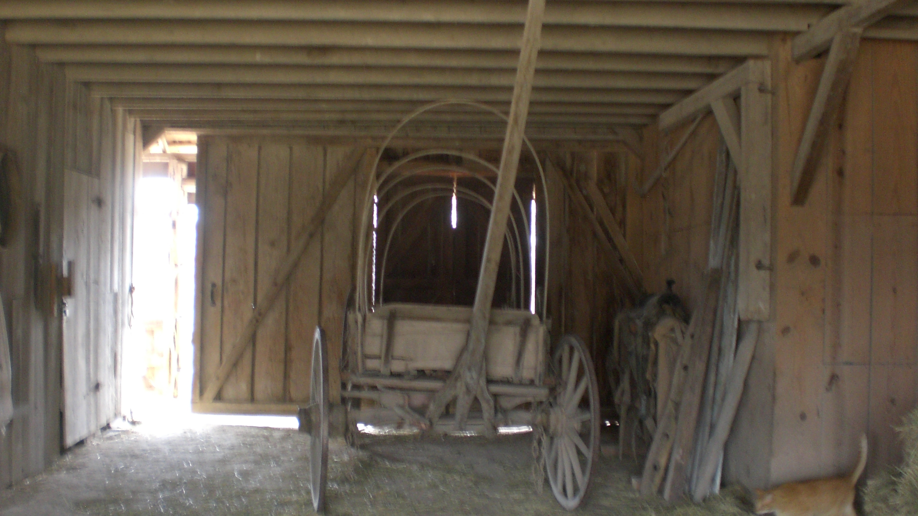 Pioneer_Farms/barn2.JPG